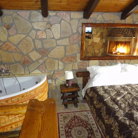 Kalavrita Inn *